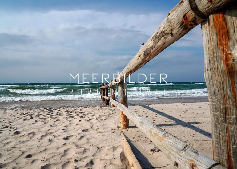 Strandbild mit Zaun vom Darßer Ort für das Wohnzimmer