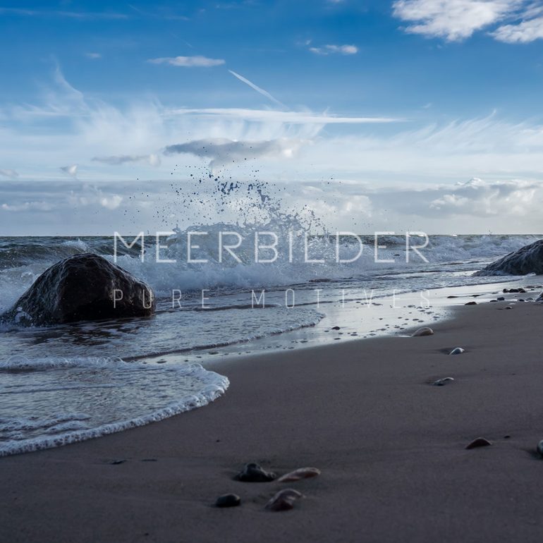 Ostseebild mit Meer und Gischt als Akustikbild